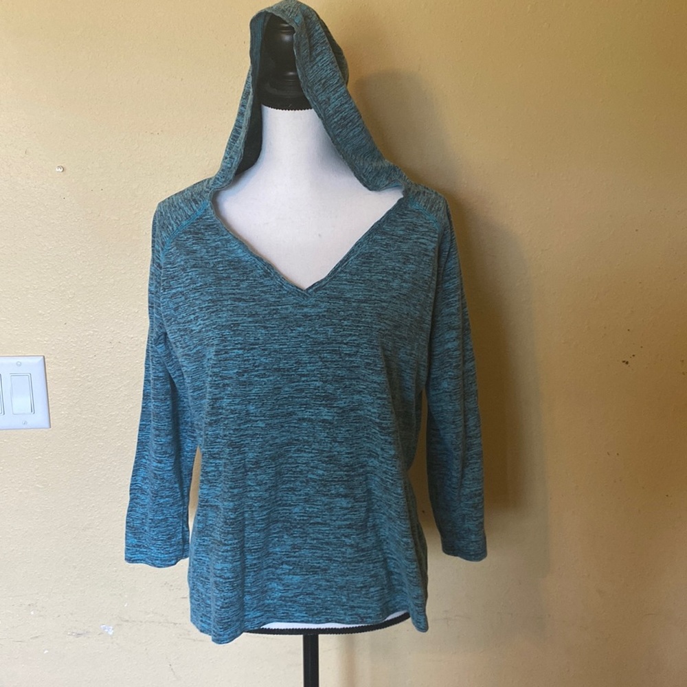 Katie’s Kloset pull over with hood size L hoodie